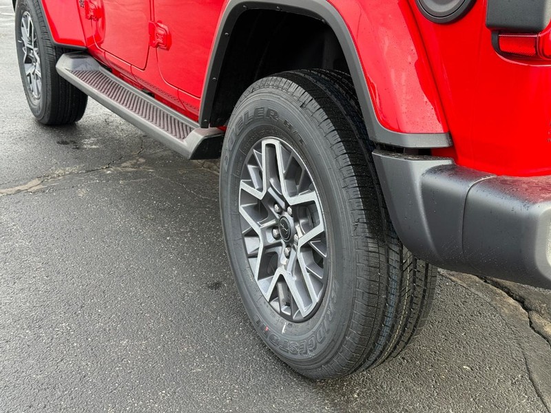 Jeep Wrangler Vehicle Full-screen Gallery Image 6