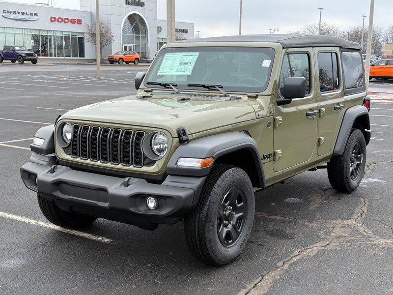 Jeep Wrangler Vehicle Full-screen Gallery Image 9