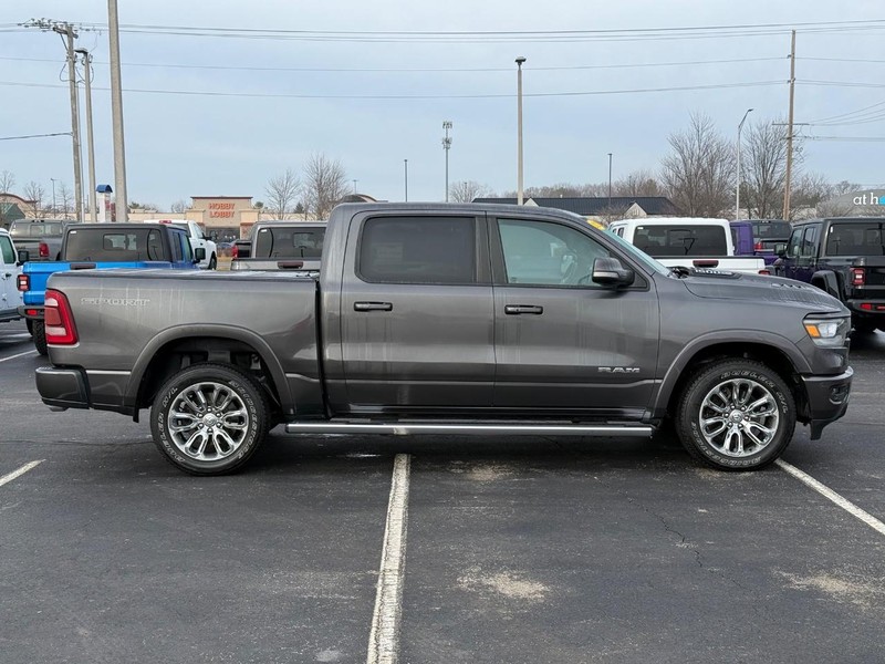 Ram 1500 Vehicle Full-screen Gallery Image 2