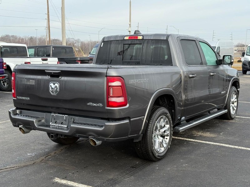 Ram 1500 Vehicle Full-screen Gallery Image 3