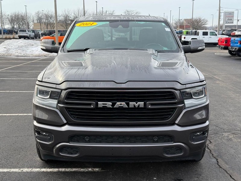 Ram 1500 Vehicle Full-screen Gallery Image 10