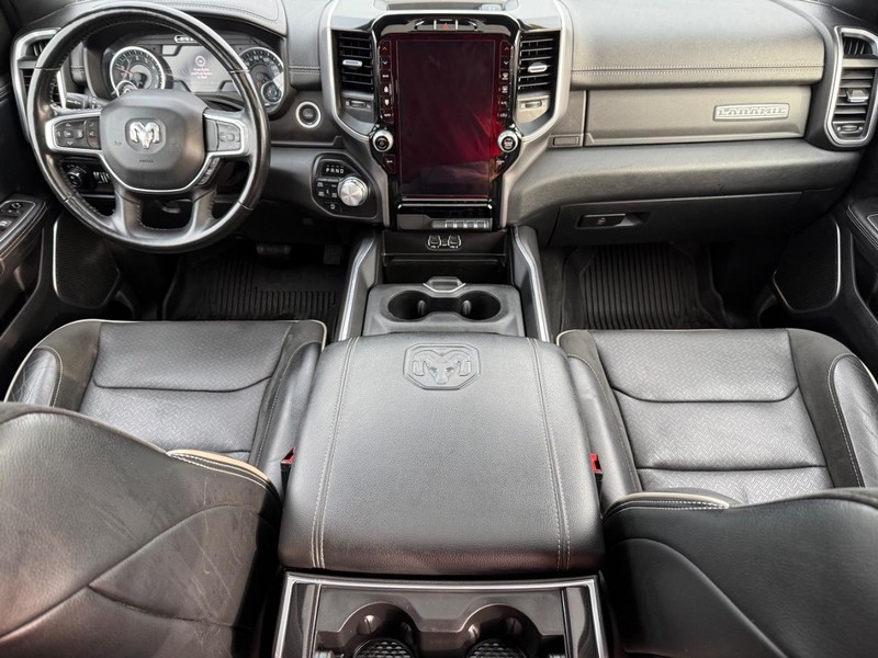 Ram 1500 Vehicle Full-screen Gallery Image 14