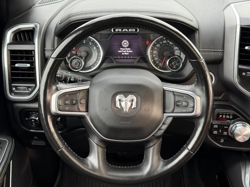 Ram 1500 Vehicle Full-screen Gallery Image 15