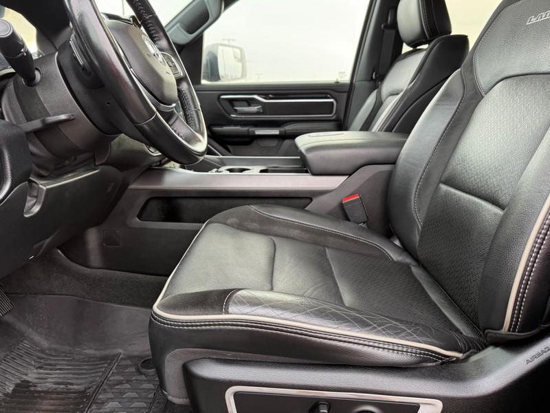 Ram 1500 Vehicle Full-screen Gallery Image 19