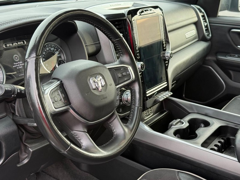 Ram 1500 Vehicle Full-screen Gallery Image 20