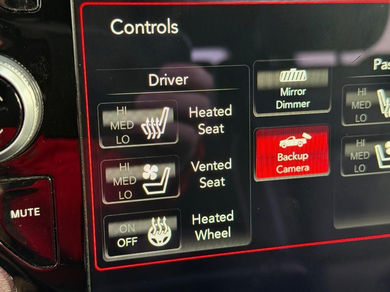 Ram 1500 Vehicle Full-screen Gallery Image 26