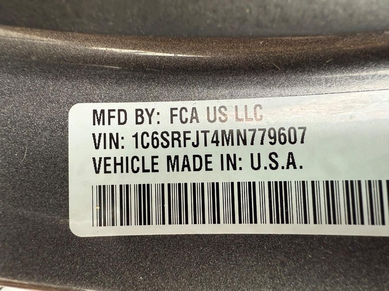 Ram 1500 Vehicle Full-screen Gallery Image 33