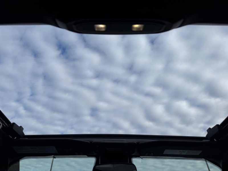 Jeep Wrangler Vehicle Full-screen Gallery Image 15