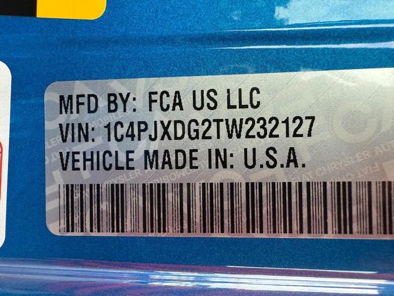 Jeep Wrangler Vehicle Full-screen Gallery Image 34