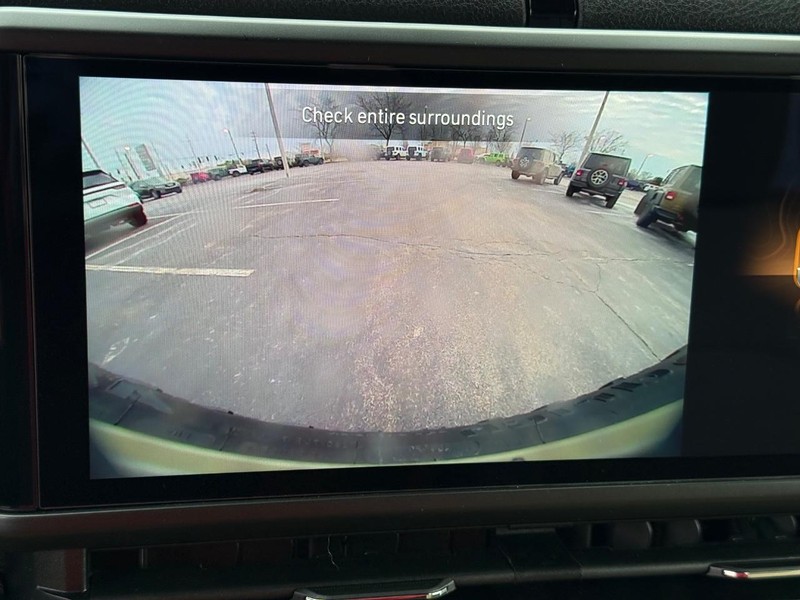 Jeep Wrangler Vehicle Full-screen Gallery Image 25