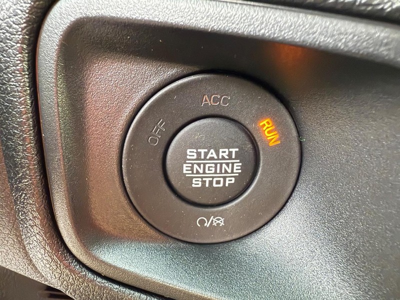 Jeep Wrangler Vehicle Full-screen Gallery Image 22