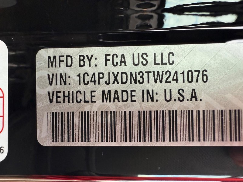 Jeep Wrangler Vehicle Full-screen Gallery Image 31