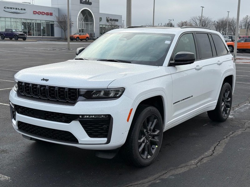 Jeep Grand Cherokee Vehicle Full-screen Gallery Image 10