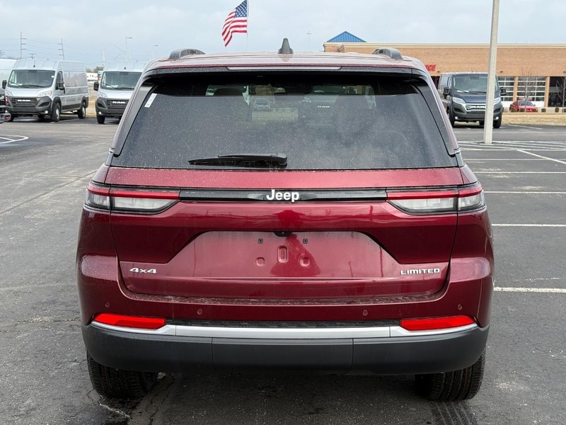 Jeep Grand Cherokee Vehicle Full-screen Gallery Image 4