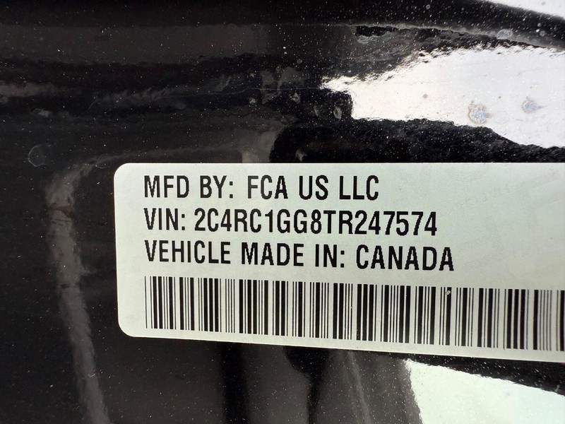 Chrysler Pacifica Vehicle Full-screen Gallery Image 34