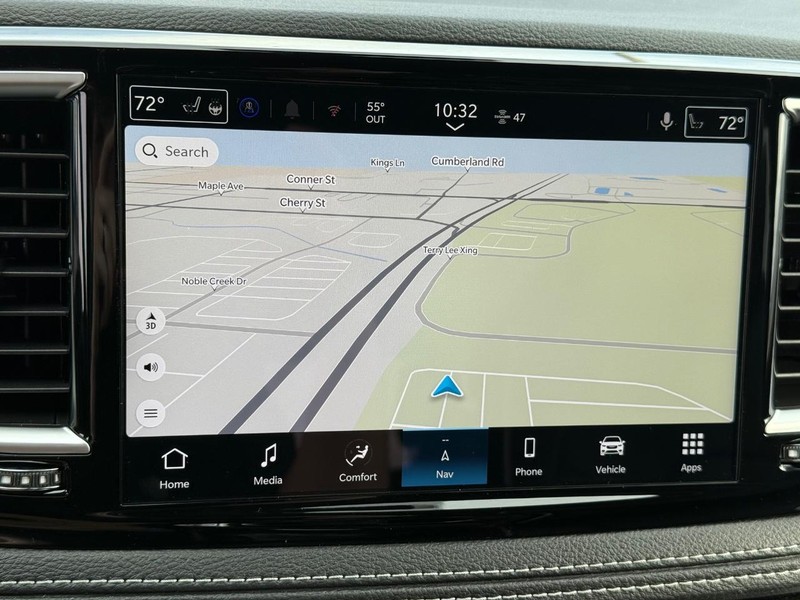 Chrysler Pacifica Vehicle Full-screen Gallery Image 26