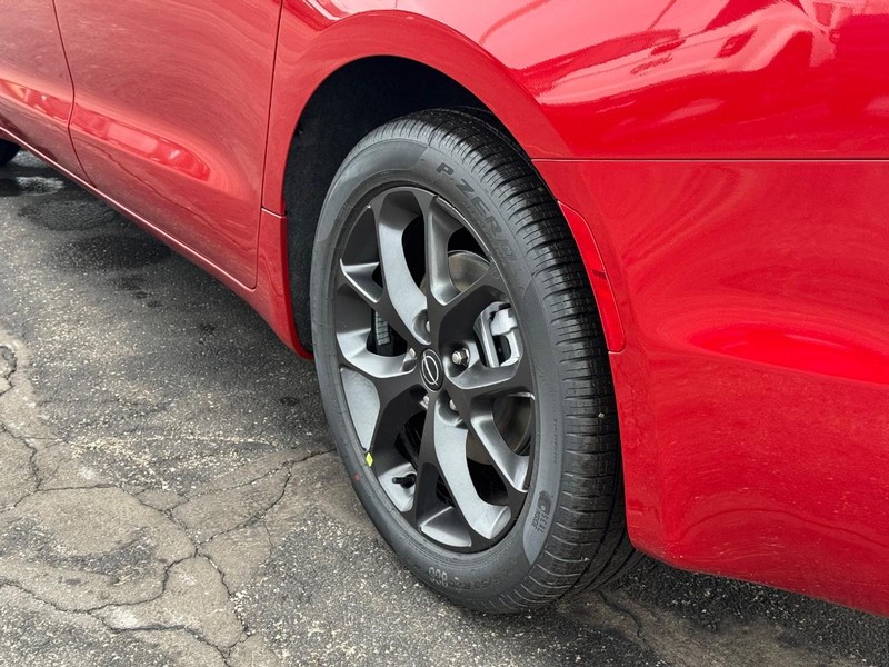 Chrysler Pacifica Vehicle Full-screen Gallery Image 6