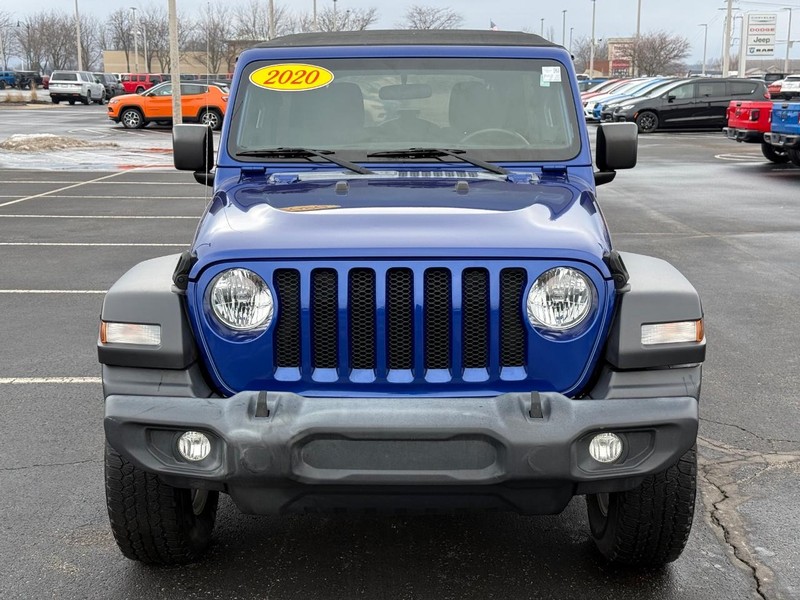 Jeep Wrangler Unlimited Vehicle Full-screen Gallery Image 10