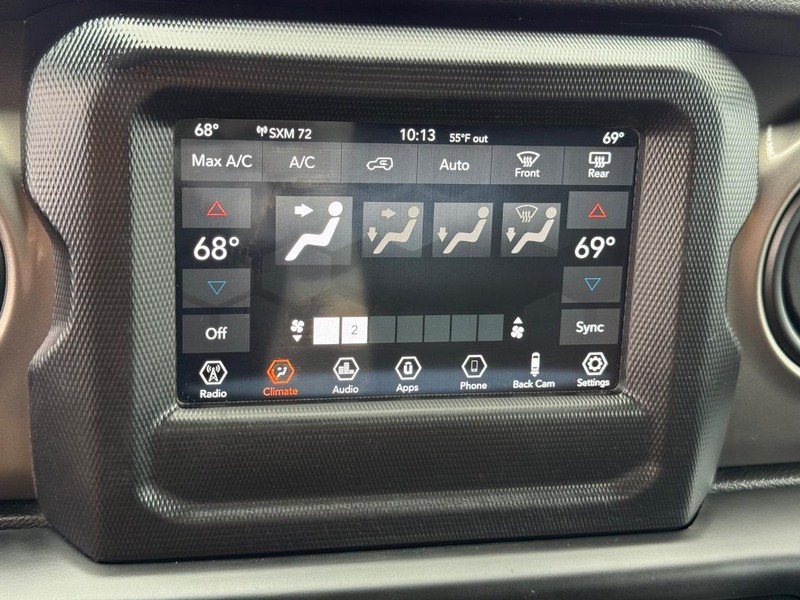 Jeep Wrangler Unlimited Vehicle Full-screen Gallery Image 24