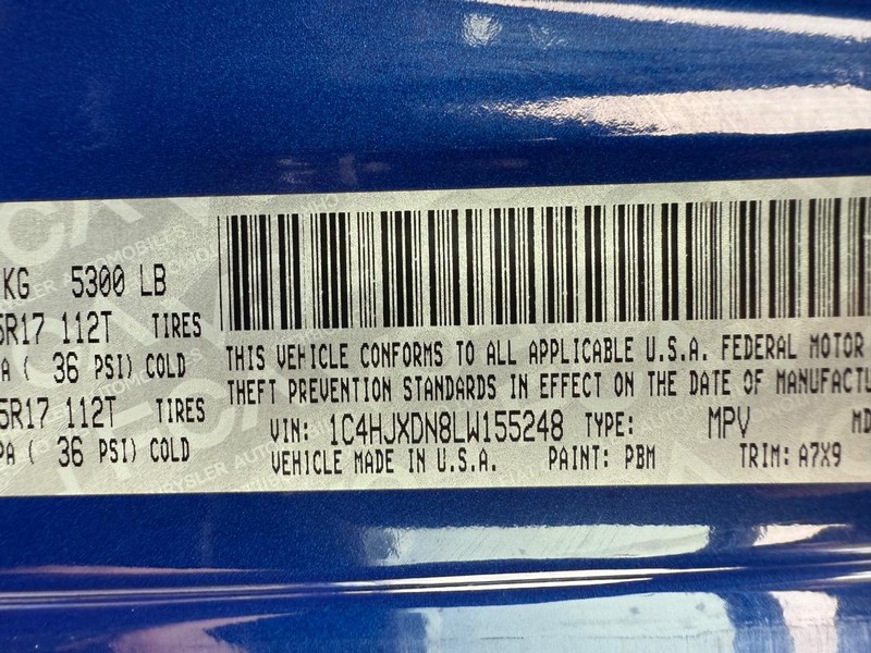 Jeep Wrangler Unlimited Vehicle Full-screen Gallery Image 33