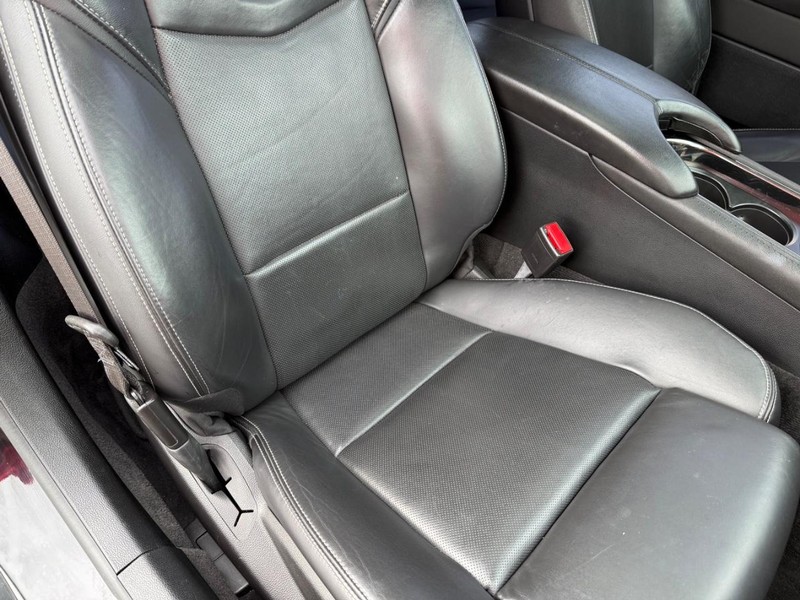 Cadillac ATS Coupe Vehicle Full-screen Gallery Image 14