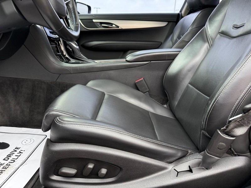 Cadillac ATS Coupe Vehicle Full-screen Gallery Image 18