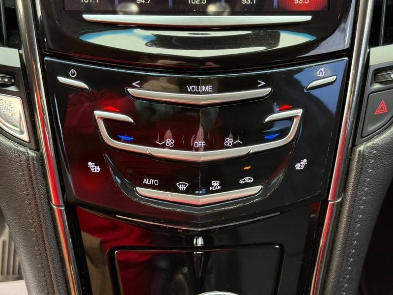 Cadillac ATS Coupe Vehicle Full-screen Gallery Image 26