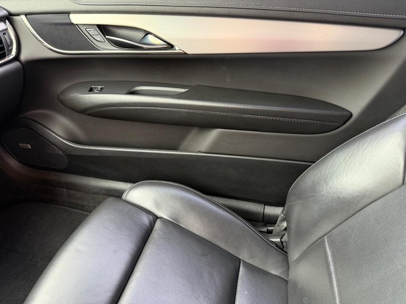 Cadillac ATS Coupe Vehicle Full-screen Gallery Image 28