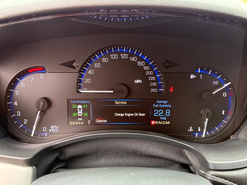 Cadillac ATS Coupe Vehicle Full-screen Gallery Image 30