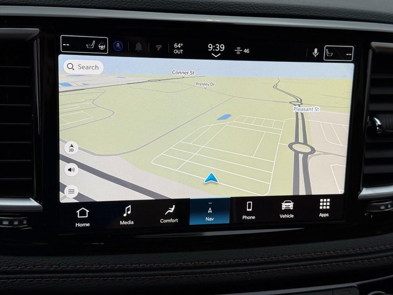 Chrysler Pacifica Vehicle Full-screen Gallery Image 26