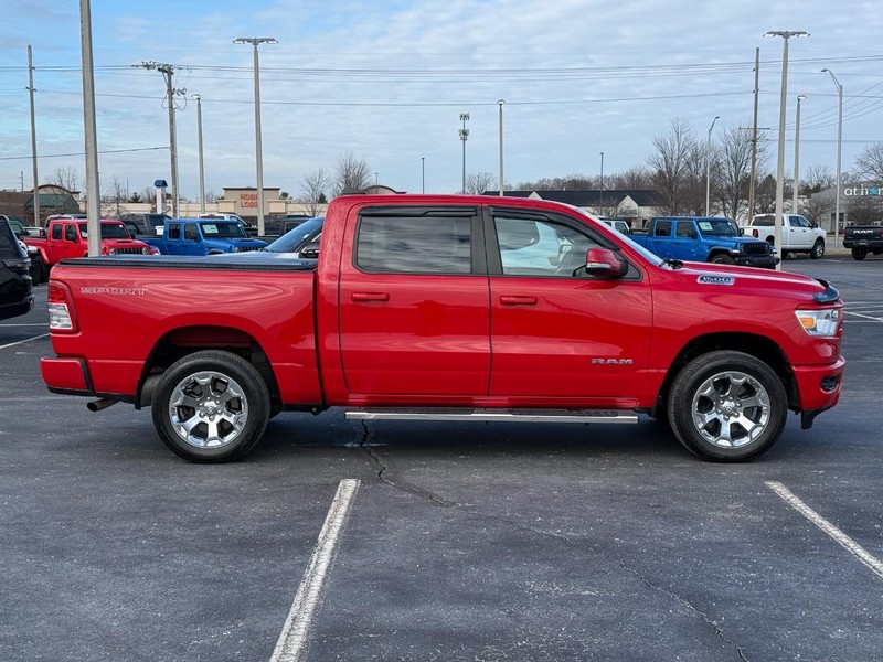 Ram 1500 Vehicle Full-screen Gallery Image 2