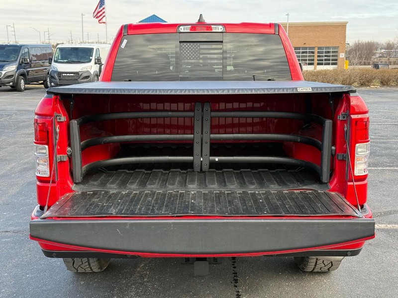 Ram 1500 Vehicle Full-screen Gallery Image 7