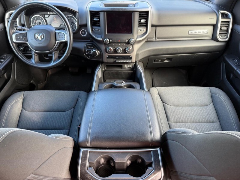 Ram 1500 Vehicle Full-screen Gallery Image 13
