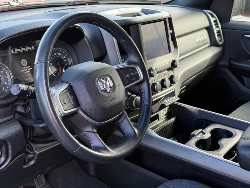 Ram 1500 Vehicle Full-screen Gallery Image 19