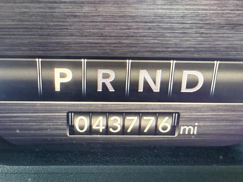 Ram 1500 Vehicle Full-screen Gallery Image 30