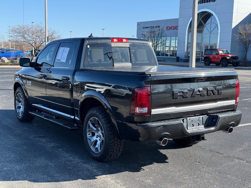 Ram 1500 Vehicle Full-screen Gallery Image 5