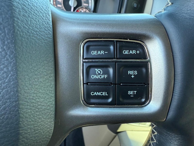 Ram 1500 Vehicle Full-screen Gallery Image 21