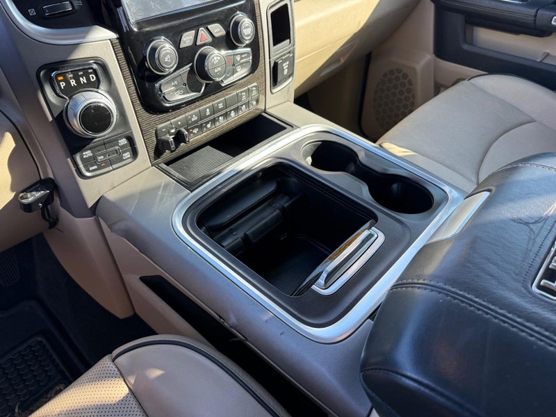 Ram 1500 Vehicle Full-screen Gallery Image 27