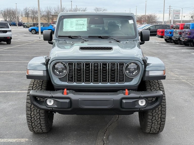 Jeep Gladiator Vehicle Full-screen Gallery Image 10