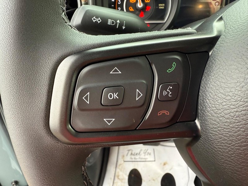 Jeep Gladiator Vehicle Full-screen Gallery Image 20