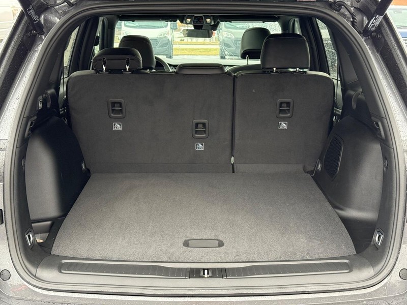 Jeep Grand Cherokee Vehicle Full-screen Gallery Image 7