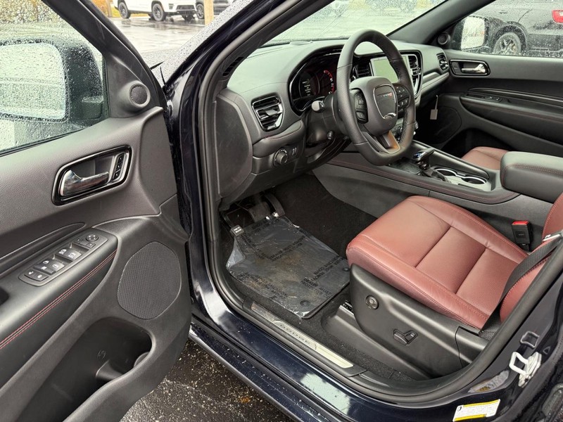 Dodge Durango Vehicle Full-screen Gallery Image 20