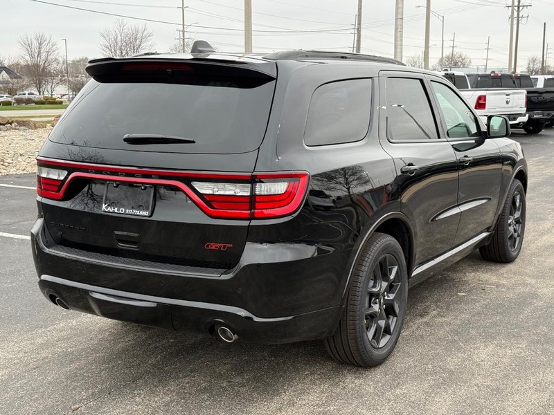 Dodge Durango Vehicle Full-screen Gallery Image 3