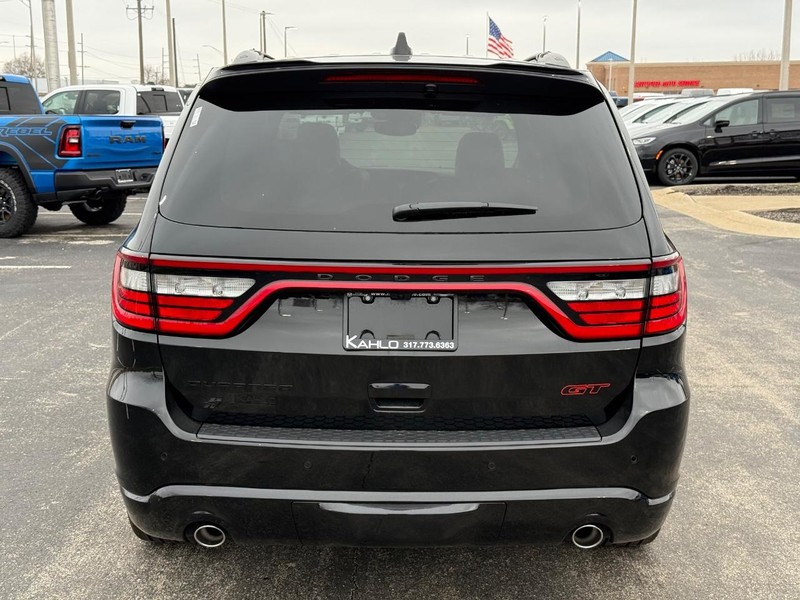 Dodge Durango Vehicle Full-screen Gallery Image 4
