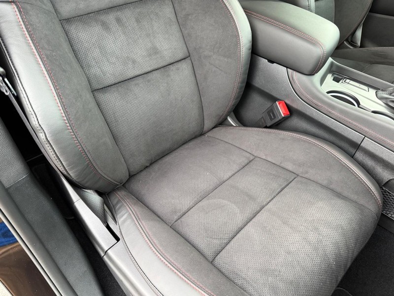 Dodge Durango Vehicle Full-screen Gallery Image 18