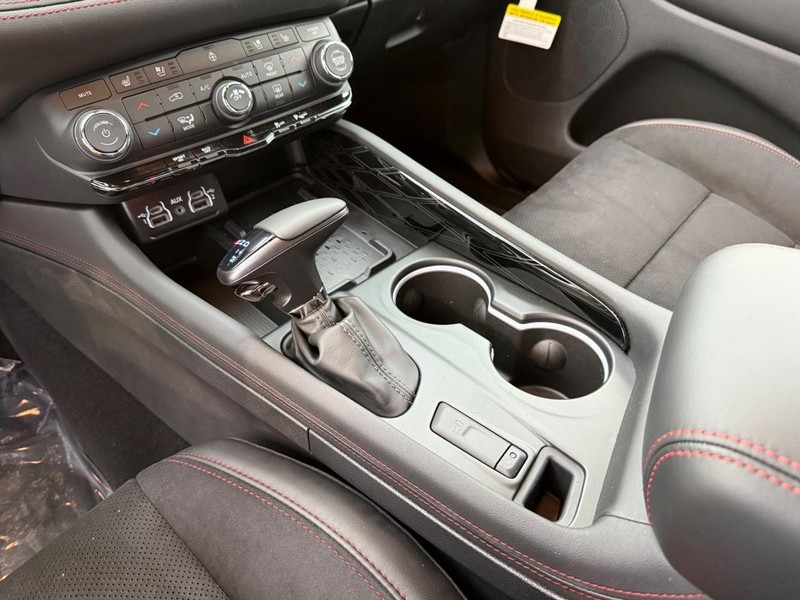 Dodge Durango Vehicle Full-screen Gallery Image 29