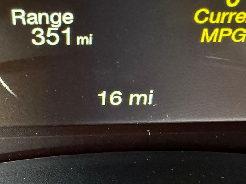 Dodge Durango Vehicle Full-screen Gallery Image 33