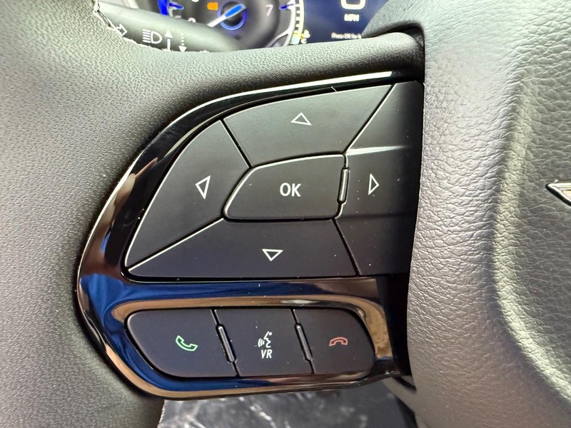 Chrysler Pacifica Vehicle Full-screen Gallery Image 23