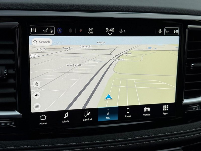 Chrysler Pacifica Vehicle Full-screen Gallery Image 26