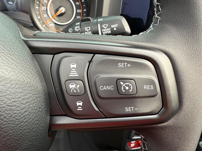 Jeep Wrangler Vehicle Full-screen Gallery Image 22